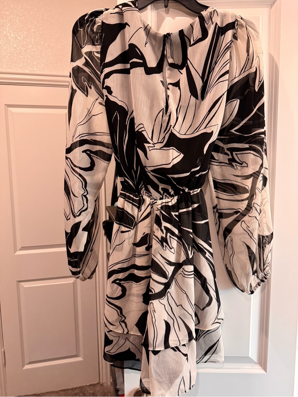 Express Black and White Abstract Long-Sleeve Romper